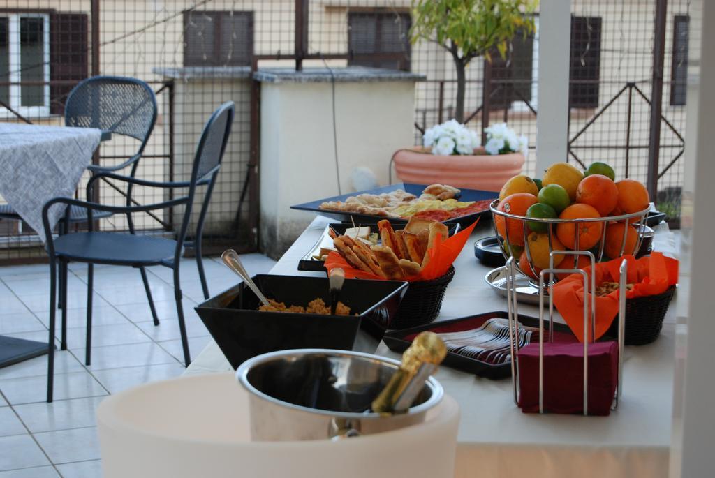 Hotel Residence Vatican Suites Roma Exterior foto